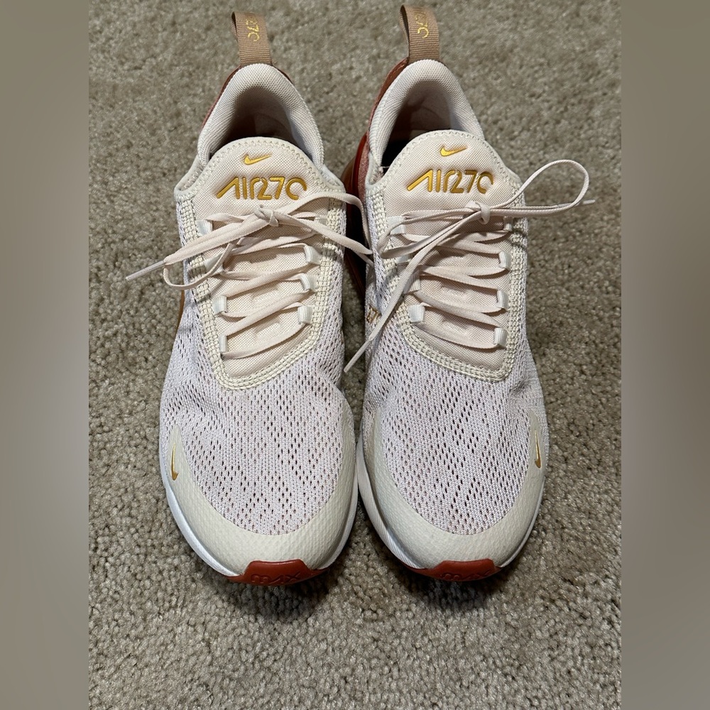 *GENTLY USED* Women Nike Air Max 270 Light Cream Terra Blush Shoes Sz 9 AH6789